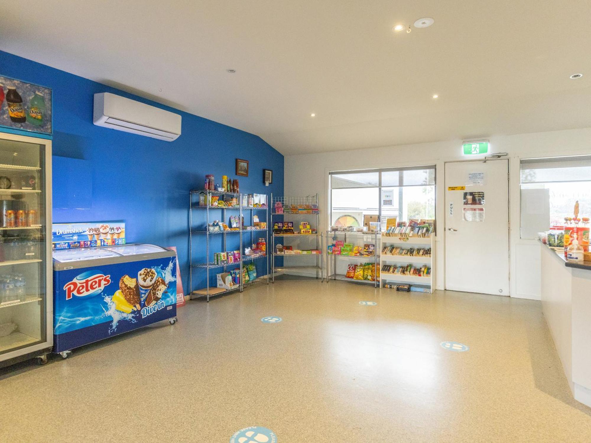 Nrma Warrnambool Riverside Holiday Park Ngoại thất bức ảnh