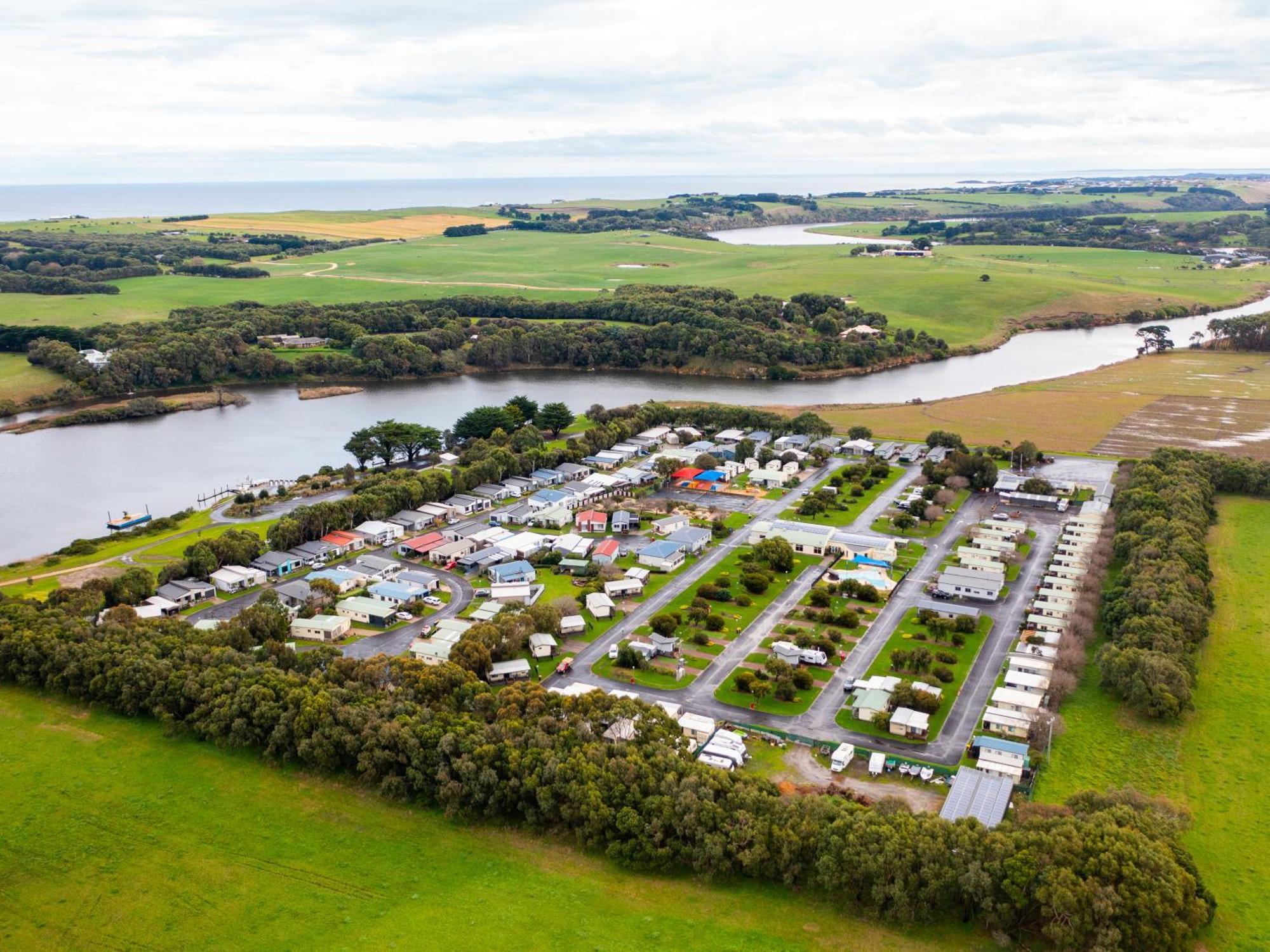 Nrma Warrnambool Riverside Holiday Park Ngoại thất bức ảnh