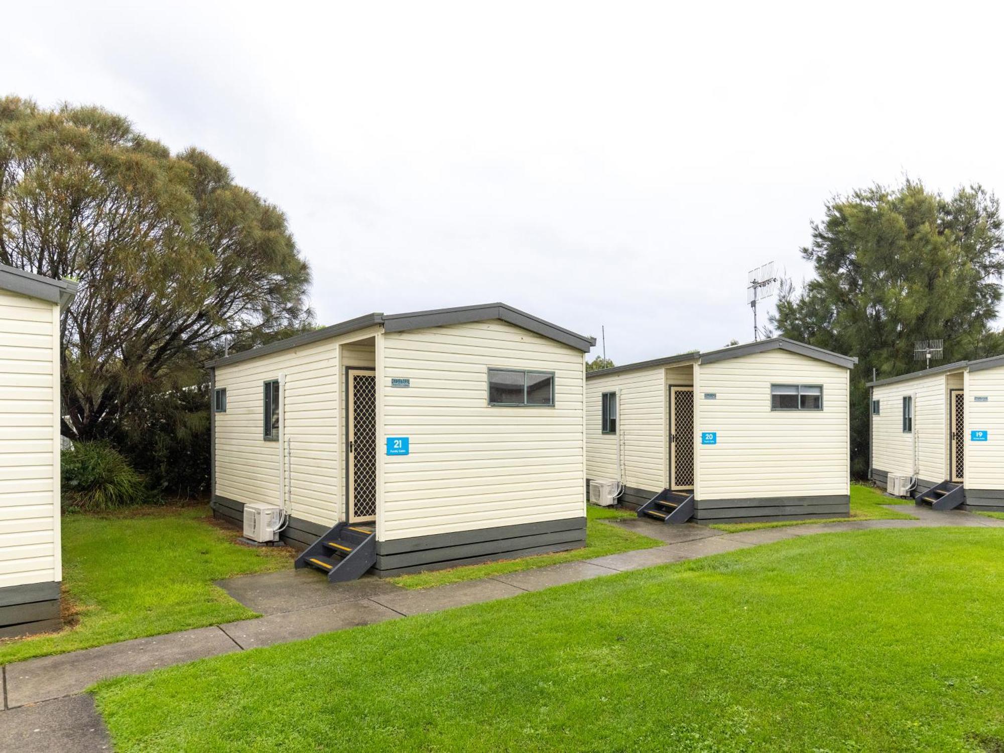 Nrma Warrnambool Riverside Holiday Park Phòng bức ảnh