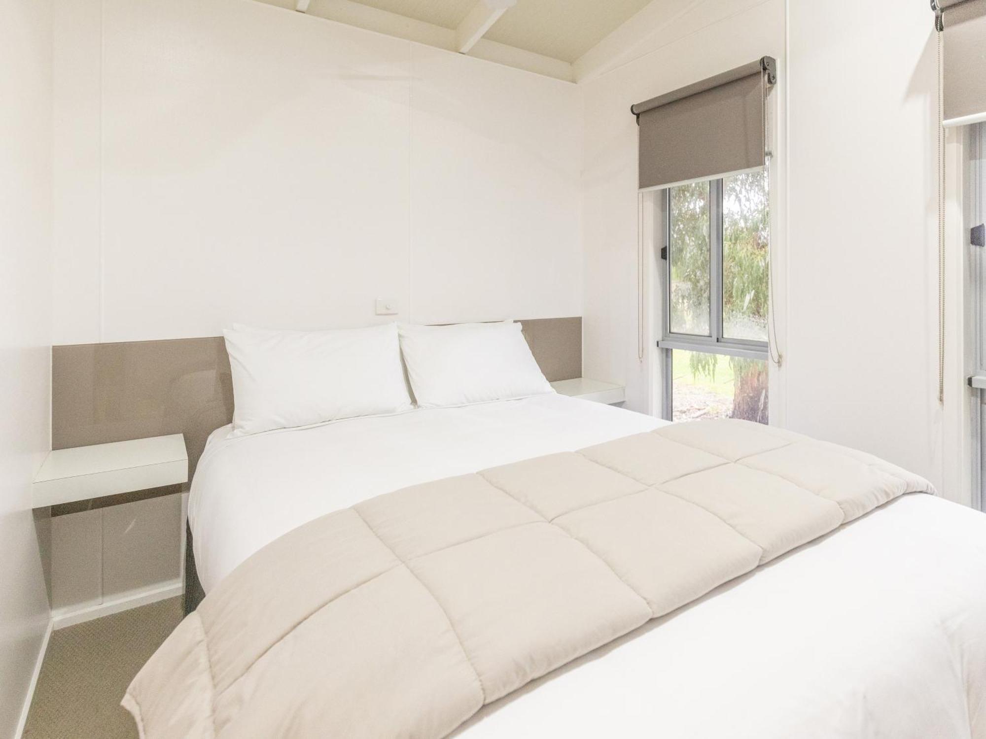 Nrma Warrnambool Riverside Holiday Park Phòng bức ảnh