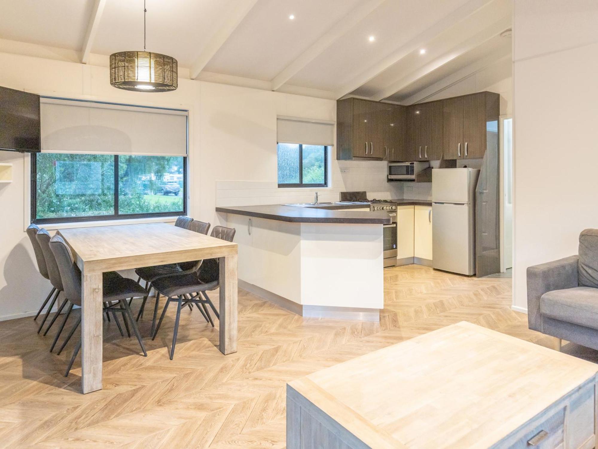 Nrma Warrnambool Riverside Holiday Park Phòng bức ảnh