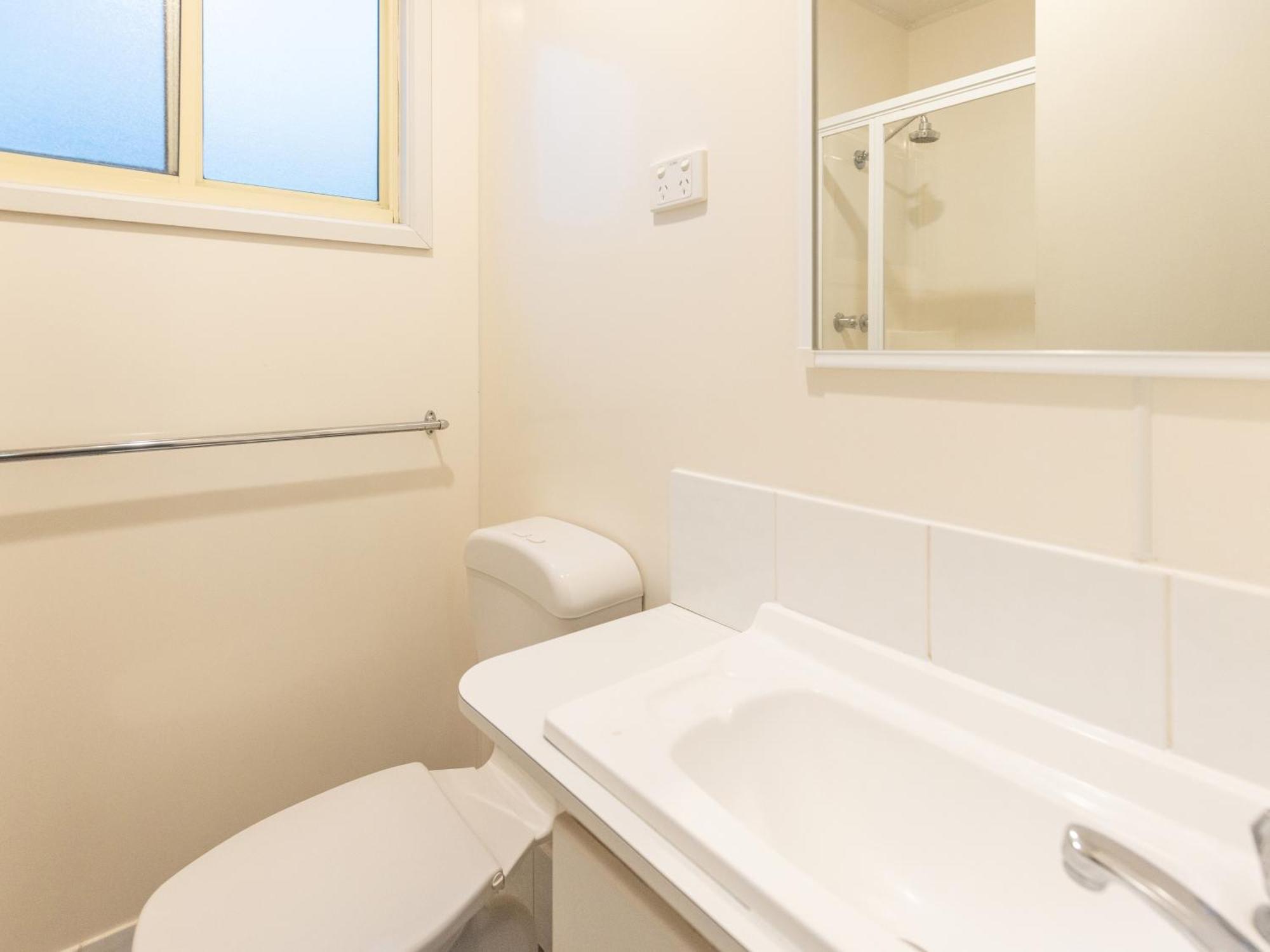 Nrma Warrnambool Riverside Holiday Park Phòng bức ảnh
