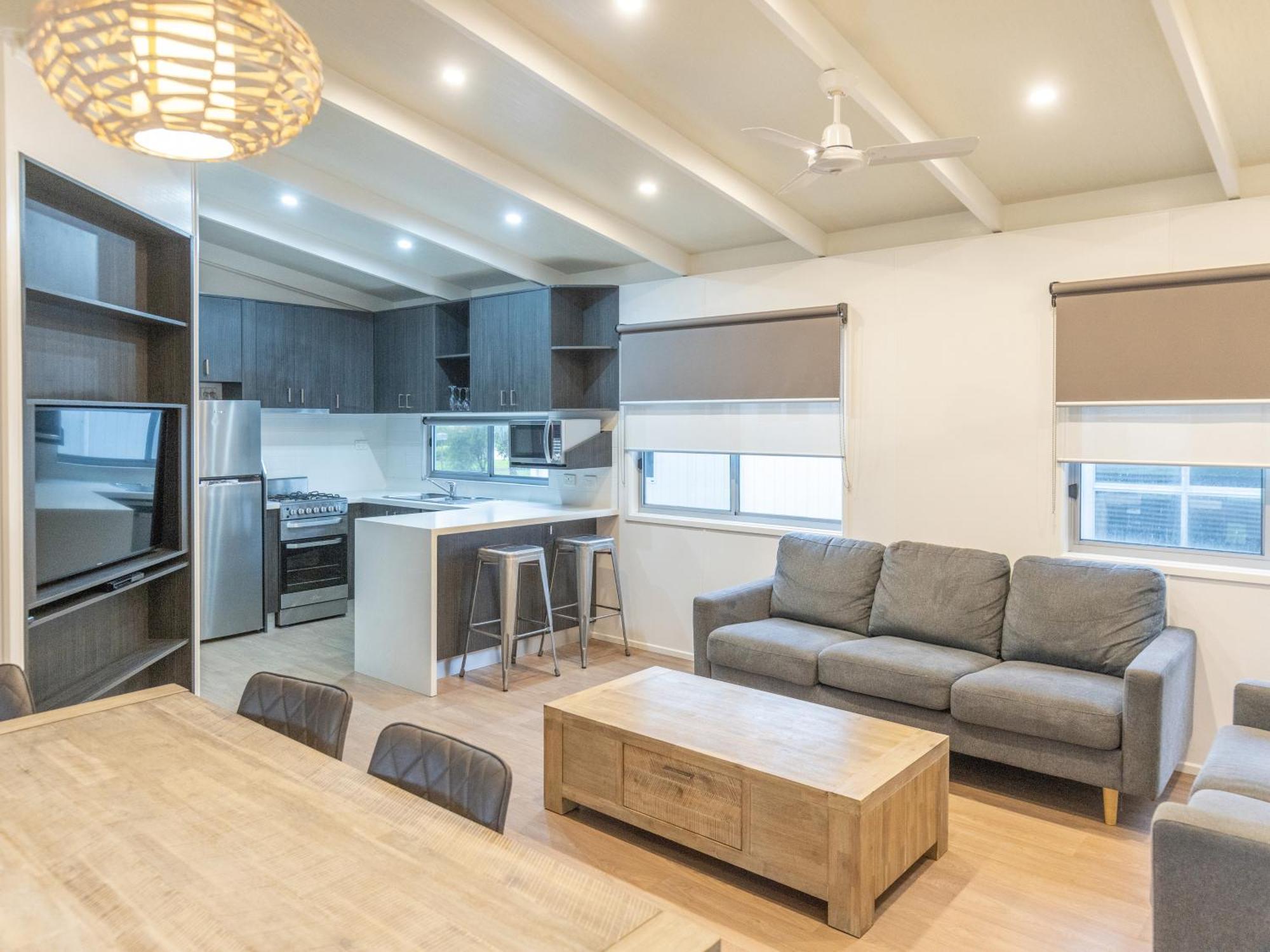 Nrma Warrnambool Riverside Holiday Park Phòng bức ảnh