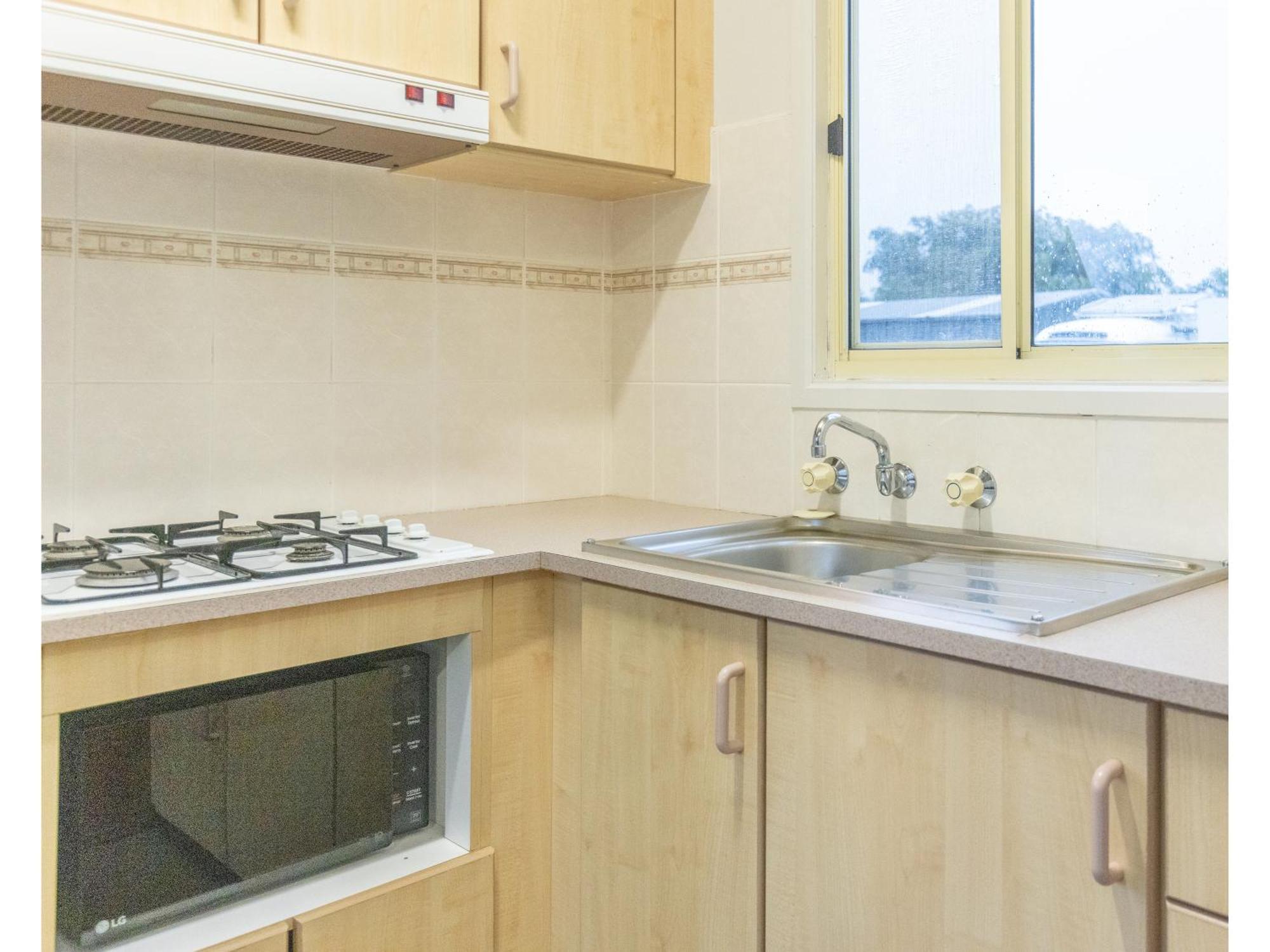 Nrma Warrnambool Riverside Holiday Park Phòng bức ảnh