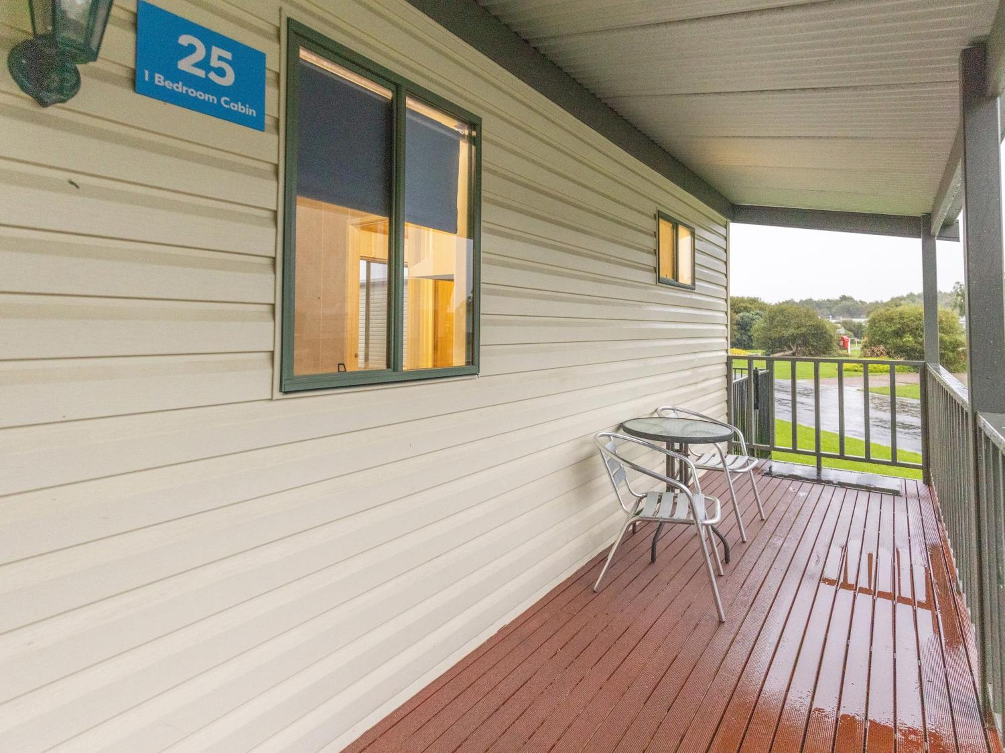 Nrma Warrnambool Riverside Holiday Park Phòng bức ảnh